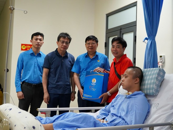 Món quà ấm áp từ Đại hội XIV Công đoàn Việt Nam